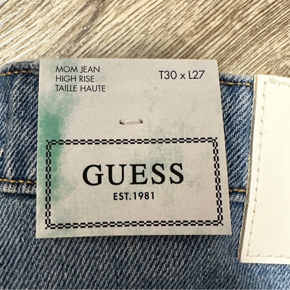 GUESS High-Rise Mom Jeans 30x27 Distressed Stairway Blue/ White - Picture 6 of 8